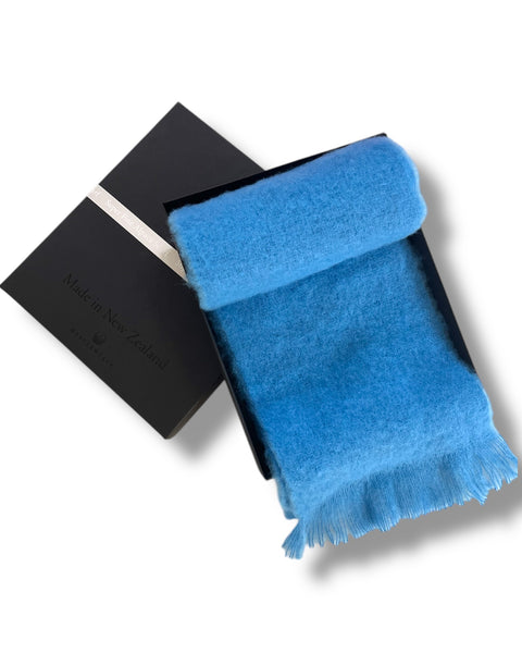 Masterweave, The Fantail House, Made in NZ, Made in Aotearoa, NZ made, Alpaca scarf, Luxury scarf, Winter scarf, The Fantail House, Blue, Gift box