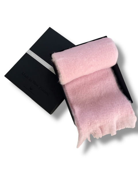 Masterweave, The Fantail House, Made in NZ, Made in Aotearoa, NZ made, Alpaca scarf, Luxury scarf, Winter scarf, The Fantail House, Candy , Pink, Gift box
