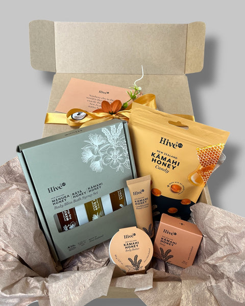 Kamahi, Honey, Gift Box, Pamper Pack, Body butter, Soap, Bath syrups, Hand cream, Made in New Zealand,
Made in Aotearoa, Honey skin care, Fantail House, Hive Honey Skincare