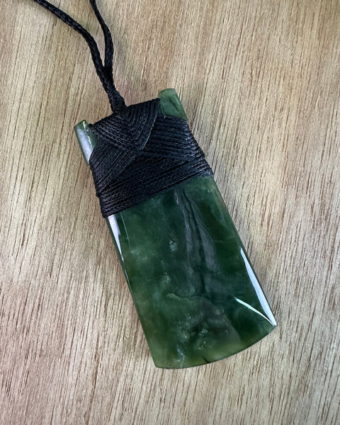 he Fantail House, Made in New Zealand, Greenstone- Pounamu, Pendant, Toki, Hand Carved