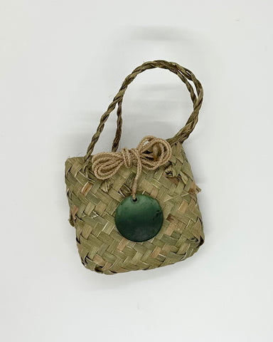 The Fantail House, Greenstone, pounamu, pendant, necklace, disc