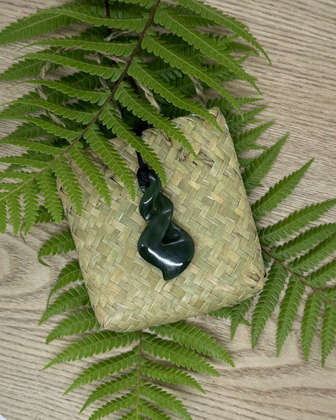 The Fantail House, New Zealand Greenstone, New Zealand Pounamu, Hand Carved, Pikoura, The Twist