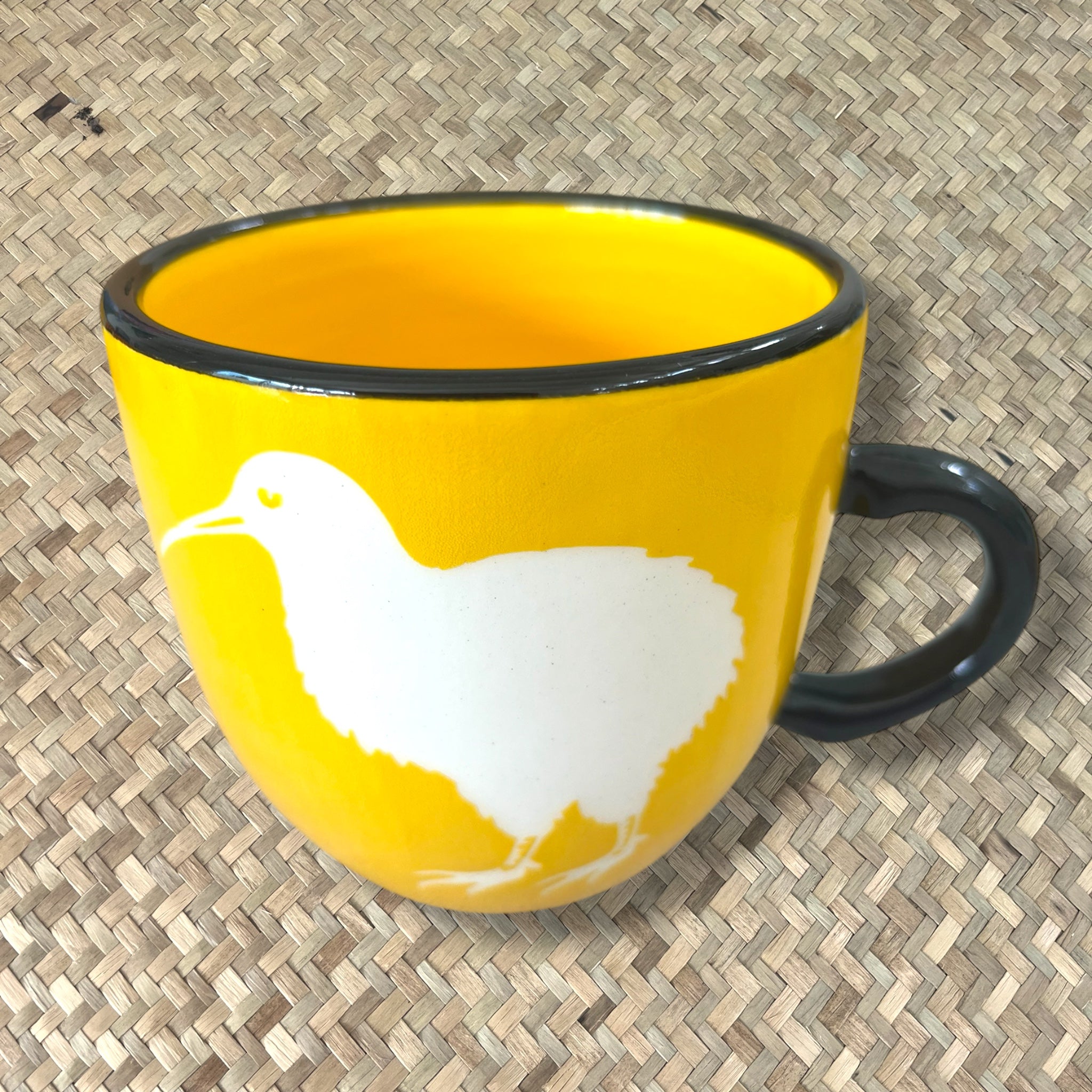 NZ bird mugs, Colour, Green, Kiwi, Fantail, Pukeko, Painted Pacific Pottery, Made in NZ, Coffee Cup, Tea Cup, The Fantail House