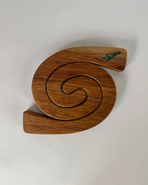 The Fantail House, Romeyn, Made in NZ, Rimu, Table, Mat, Trivet, Paua, Shell, Koru design,fern