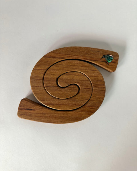 The Fantail House, Romeyn, Made in NZ, Rimu, Table, Mat, Trivet, Paua, Shell, Koru design, Kiwi