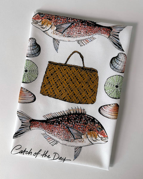 The fantail house, kiwiana, fishing, tea, towel, printed in NZ