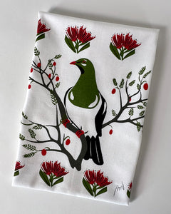 The fantail house, kiwiana, Keruru,  bird, tea, towel, printed in NZ