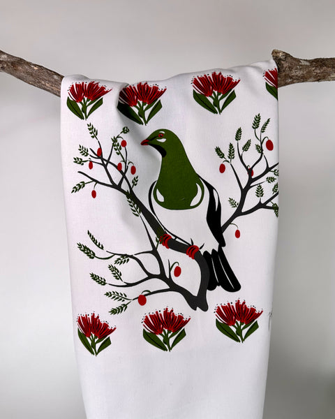 The fantail house, kiwiana, Keruru,  bird, tea, towel, printed in NZ