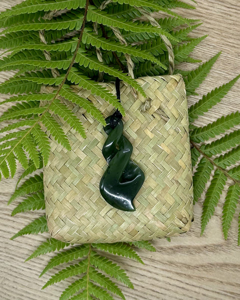 The Fantail House, New Zealand Greenstone, New Zealand Pounamu, Hand Carved, Pikoura, The Twist