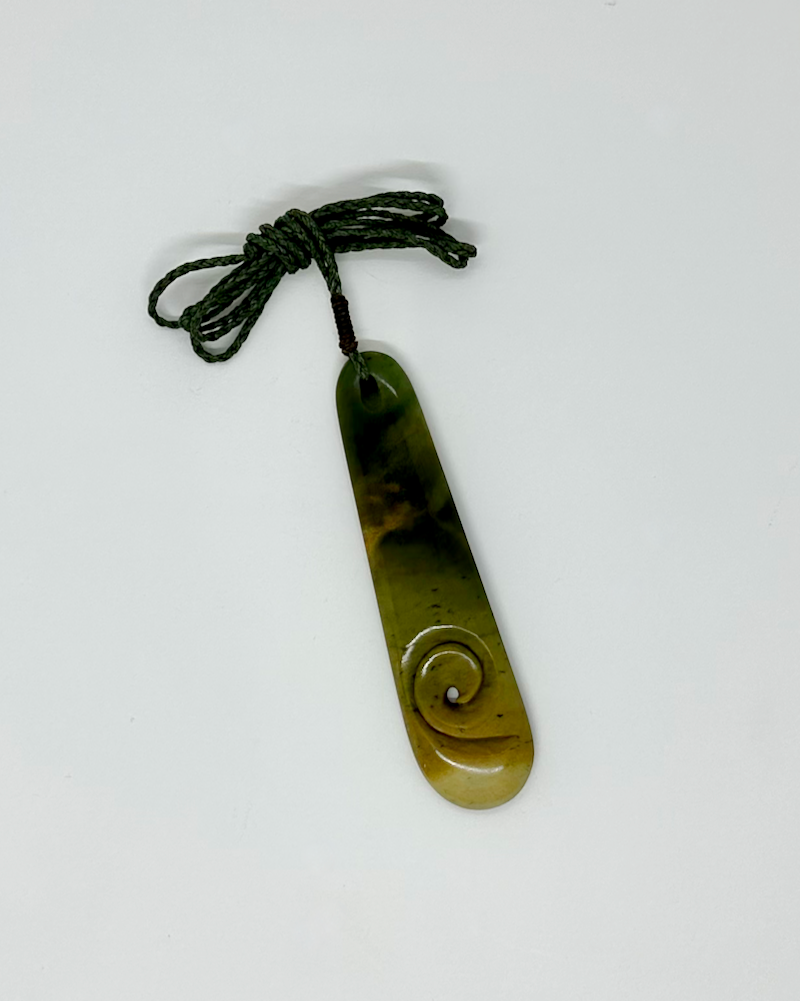 roimata, greenstone, pendant, koru