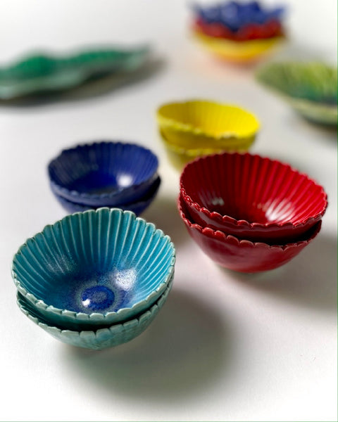 The Fantail House, Muddy Fingers, Made in NZ, Gerbera, Ceramic bowls