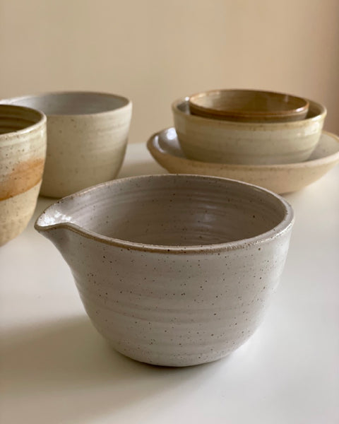 The Fantail House, Handmade, Ceramic, Pouring, Bowl, Michelle Bow