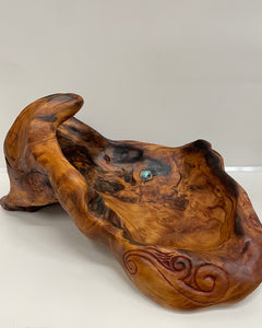 Swamp Kauri, Rupert Newbold, Hand Carved, NZ Wood turner, NZ Kauri, Sculpture, Made in New Zealand