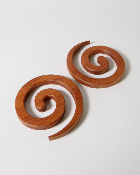 The Fantail House, Made in New Zealand, Rimu Trivet/Placemat, Koru